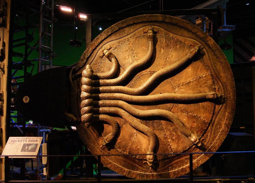 Harry Potter: Warner Bros. Studio Tour from King's Cross - The Bus Ride: Comfort, Timing, and Phone Charging Reality Checks