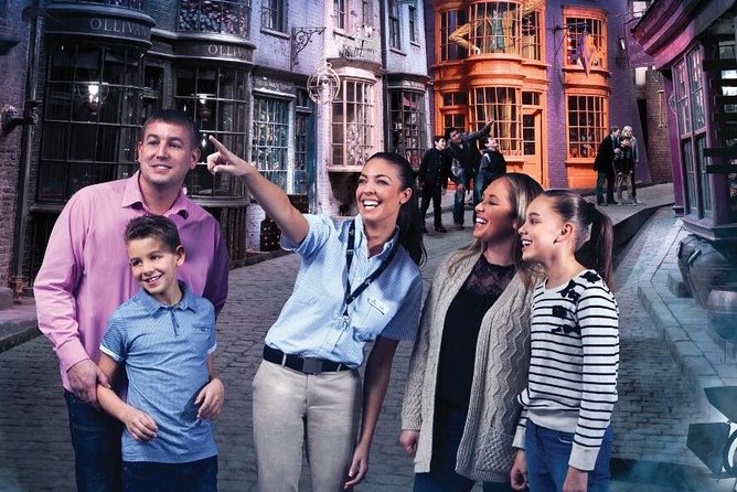 Harry Potter Warner Bros. Studio Tour with Transport from London - A simple coach day: timing, what to bring, and bag rules