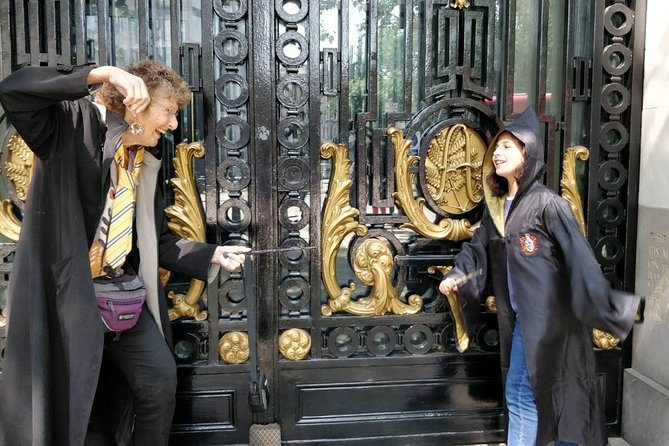 Harry Potters Magical Black Taxi Tour London - Gringotts Wizarding Bank at the Australian High Commission
