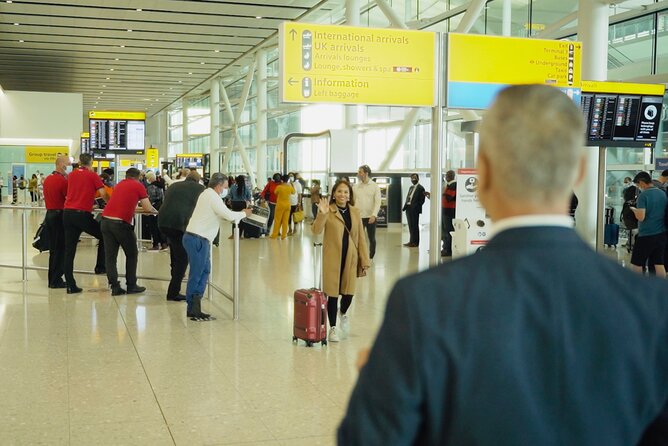 Heathrow Airport Taxi - Private Transfer to/from London - Flight details, landing time, and avoiding extra charges