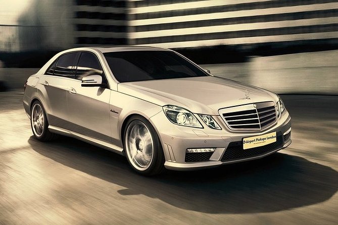 Heathrow Airport to Cambridge private taxi transfers - Timing that matches customs and luggage, not just your flight time