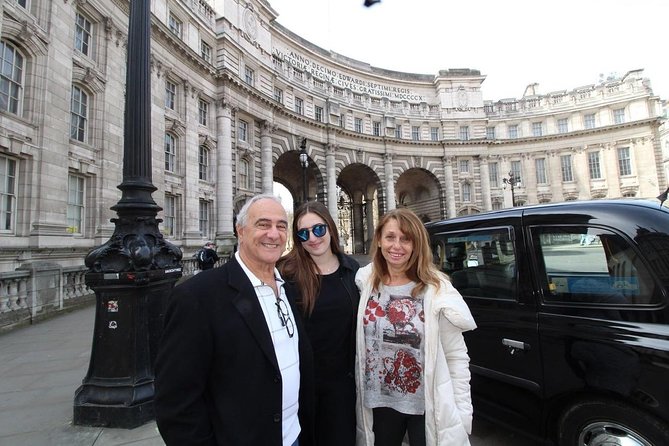 Heathrow Layover Experience: Private Full-Day Black Cab Tour - St James’s, St Paul’s, and the City feel in a single sweep