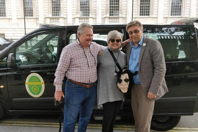 Heathrow Layover Experience: Private Full-Day Black Cab Tour - Horse Guards at Whitehall and the feel of ceremonial London