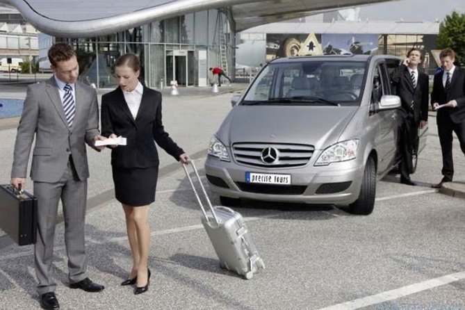 Heathrow London Airport Taxi Transfer To London Hotels - Inside the Mercedes Ride, Timing, and What to Expect
