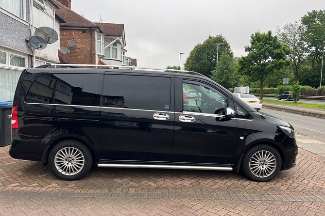 Heathrow to Central London Airport Transfers - Customer support and what happens when flights change