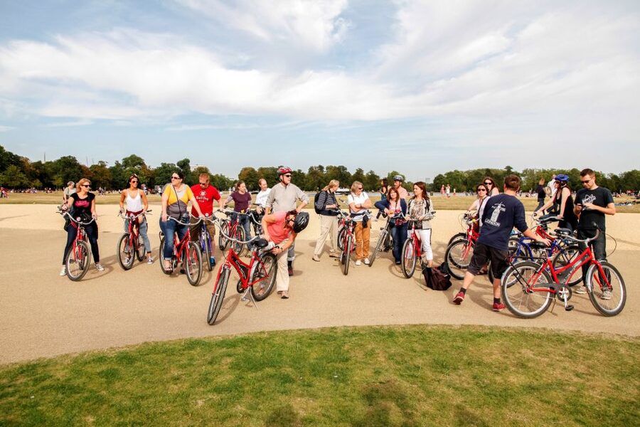 Highlights of Royal London Bike Tour (3 Hours) - Bikes for all ages: baby seats, tandem buggies, and youth options
