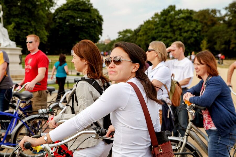 Highlights of Royal London Bike Tour (3 Hours) - A fast intro to London royalty on two wheels