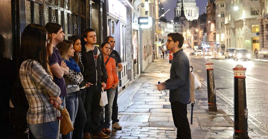 Historic pub tour with Brazilian guide (in Portuguese) - Two different routes, different pubs and different beer