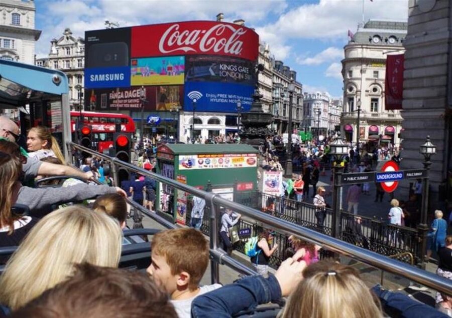 Hop-on Hop-off London Bus Tour & Westminster Abbey - Price and value for $85: who this works for