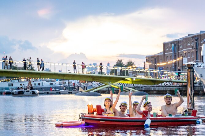 Hot Tub Boat Tour in London - London's most unique tour - The hot tub itself: warmth, comfort, and small-group focus