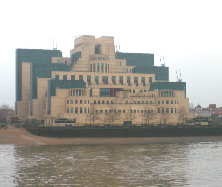 Iconic London: Bard, Beatles, Bond & Baker Street - Who should book this private tour