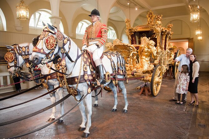 Inside Buckingham Palace State Rooms & Royal London Walking Tour - Pace and weather: the part many people underestimate