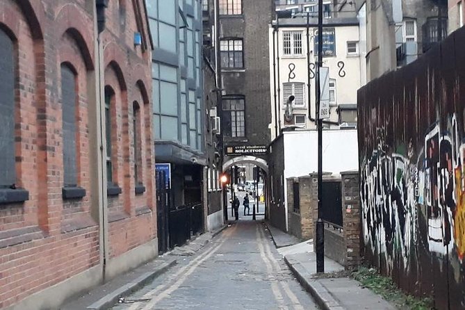 Jack the Ripper London Private Taxi Tour - Why a private taxi works so well for Jack the Ripper routes
