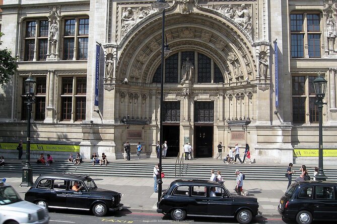 Kensington Private 4h Tour Including The Victoria & Albert Museum - Price and value: $245 for 3 hours, what that means in practice