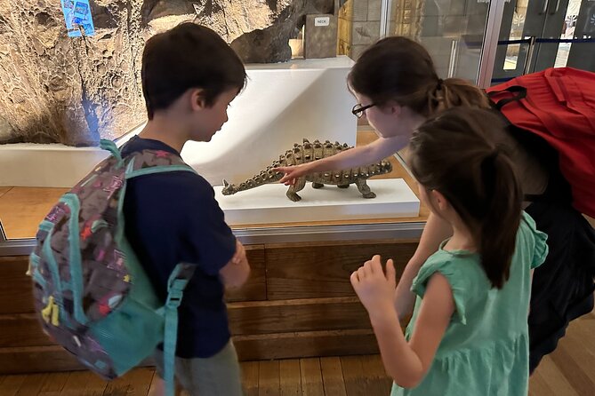 Kid-Friendly Natural History Museum & Dinosaurs Private Guided Tour in London - The Museum in Kid-Friendly Order: What Your Route Is Built To Do