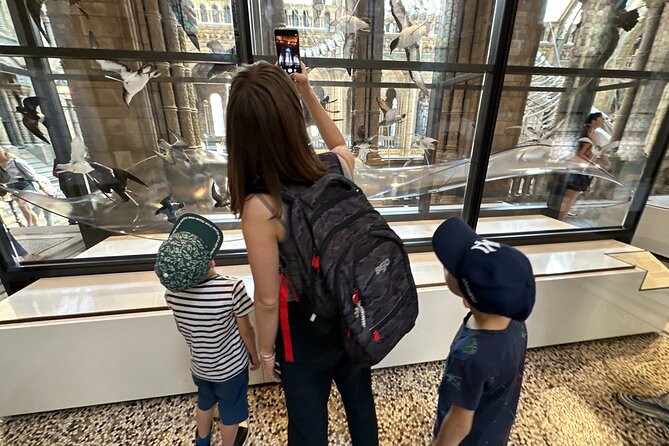 Kid-Friendly Natural History Museum & Dinosaurs Private Guided Tour in London - Dinosaur Gallery: Meeting the T-Rex Without the Detours