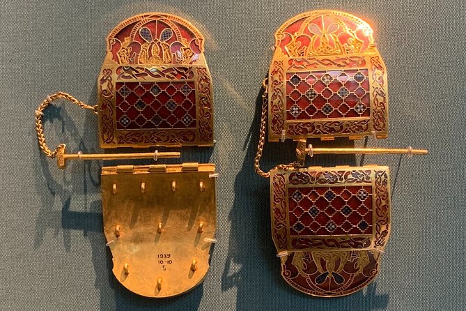 Kids & Families London British Museum Highlights Tour and West End Discovery - Private tour benefits: why only your group matters with kids