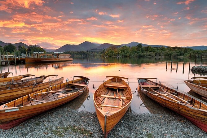 Lake District - Rail Tour from London with Cream Tea and Cruise - Winter route: Yewdale Valley, Rydal Mount, and Bowness free time