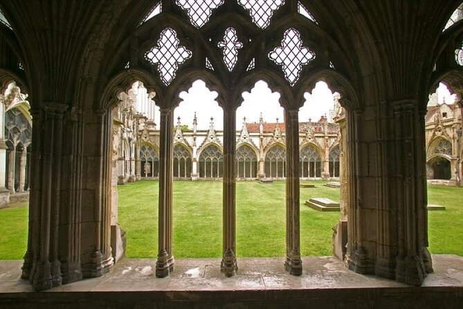Leeds Castle Canterbury and Dover Private Tour from London - Luxury Pickup, Drive Times, and Photo Stops