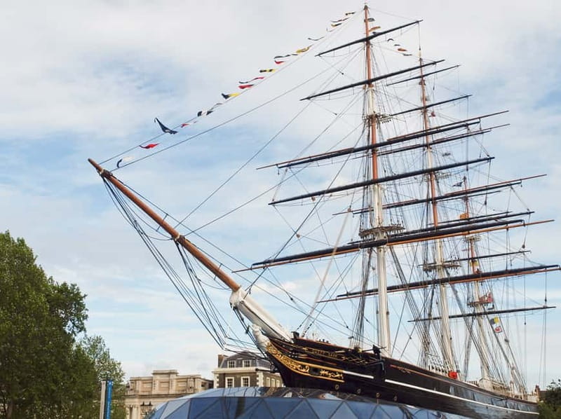 Leeds Castle, Canterbury, Dover, Greenwich & Free Snack Pack - Thames boat ride from Greenwich to Embankment Pier