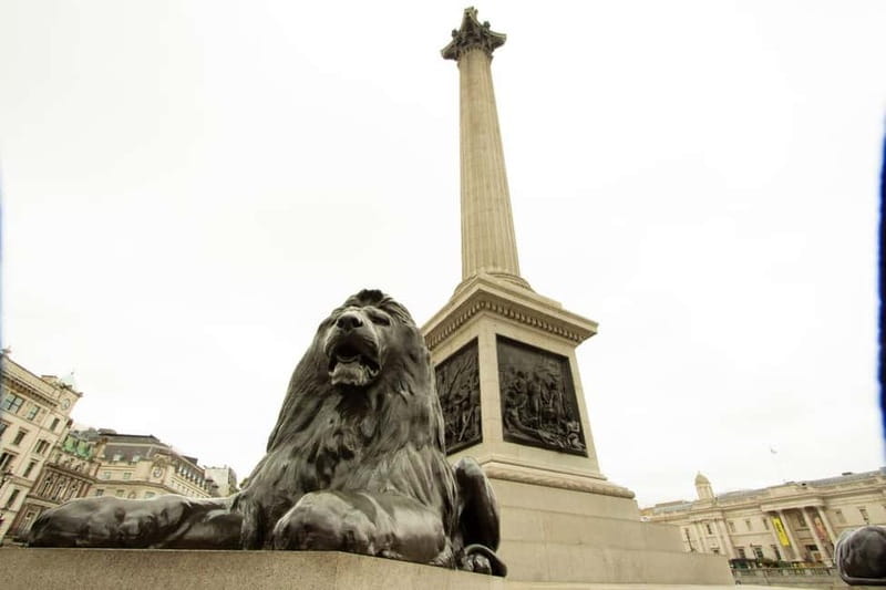 Lights, Camera, London! Movie Locations Walking Tour - A quick Underground hop, because London is built to connect