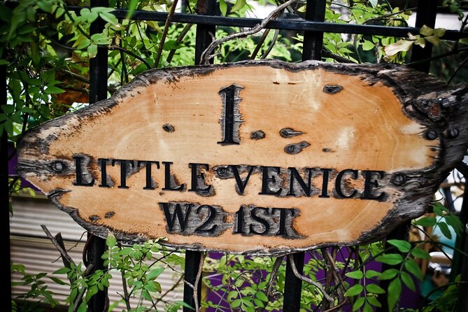 Little Venice London: Journey Through Lost Memories Quest - The phone is the tour guide here, but it works offline