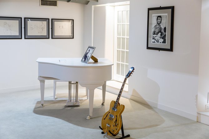 Liverpool and The Beatles Day Tour from London - A day that starts early and runs on train time