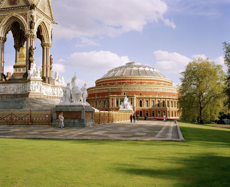 London: 1-Hour Guided Tour of the Royal Albert Hall - Backstage storytelling: how guides connect history to what you see
