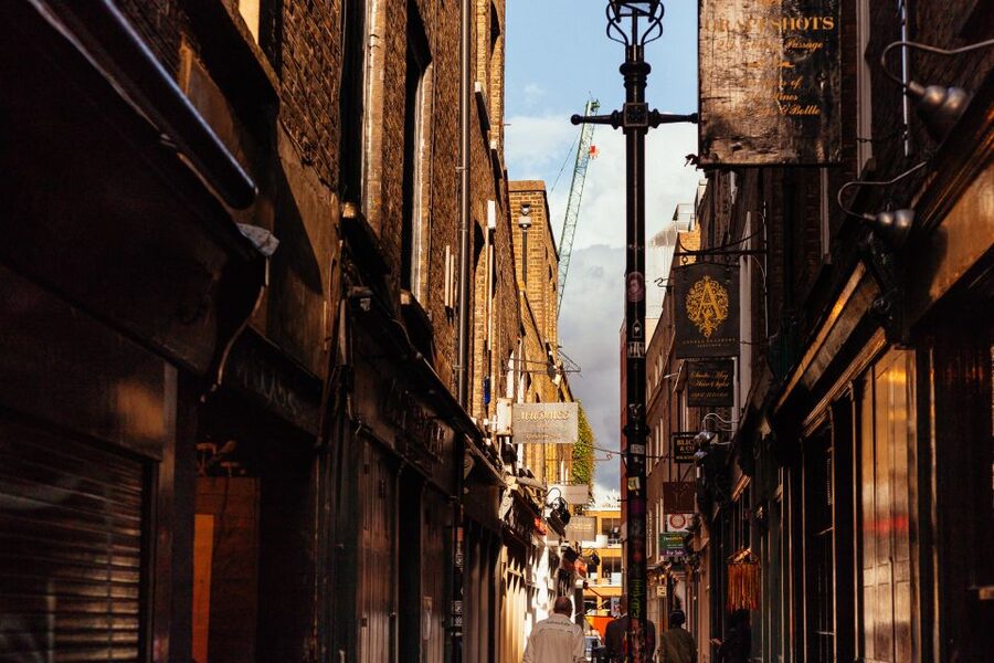 London: 2.5-Hour Off the Beaten Track Private City Tour - Starting at Savoy Cafe & Kitchen, Then Getting Oriented