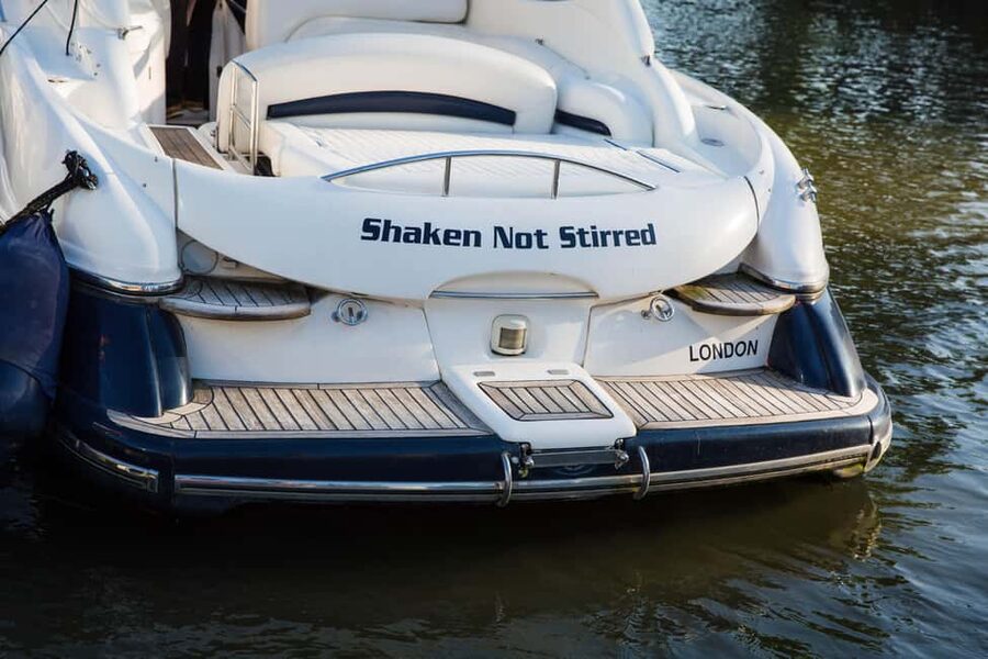 London: 2 hour private luxury yacht hire on the River Thames - How the 2-hour route flows from west London toward the Tower