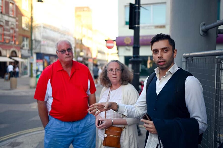 London: 3-Hour Secret Indian Food Tour - Finding Your Guide at Whitechapel Art Gallery and What to Expect in 3 Hours