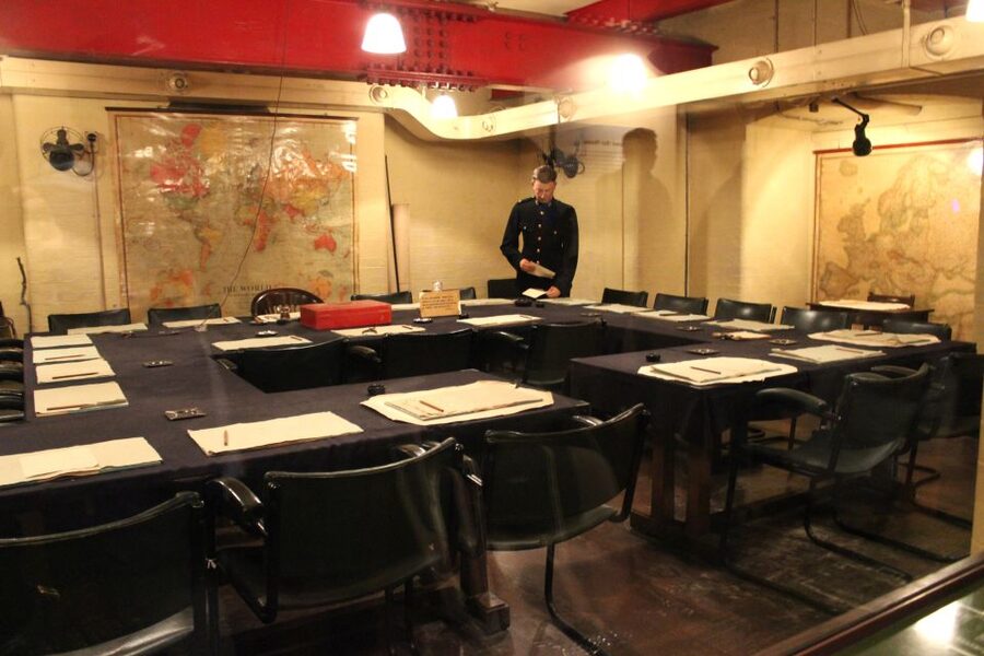 London: 30 Top Sights and Churchill War Rooms Tour - St Paul’s and Borough Market: the comfort break your legs will appreciate
