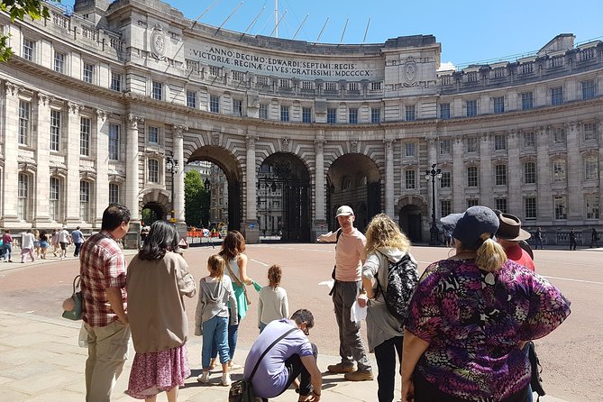 London 30 Top Sights with Fun Local Guide - Trafalgar Square And Whitehall: Nelson’s Column To Downing Street