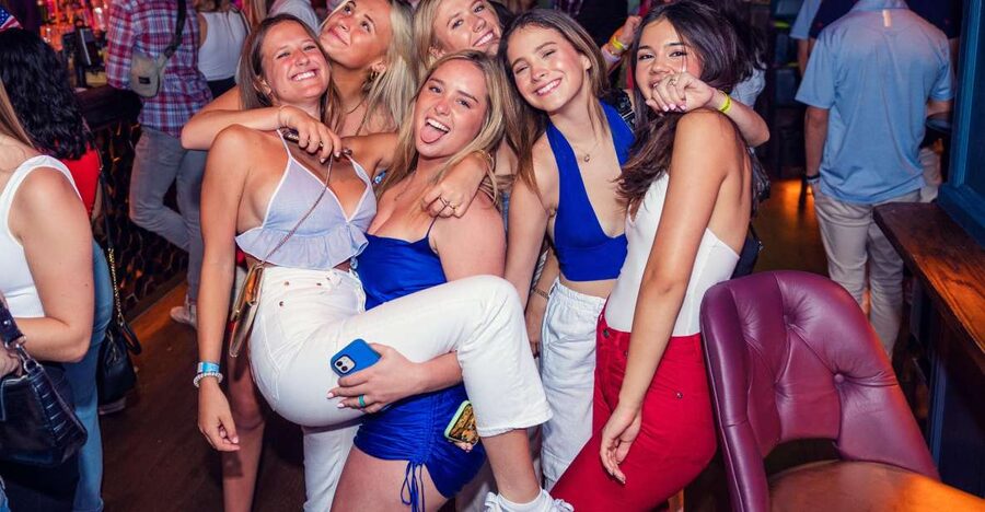 London: 4 Soho Nightclubs Crawl - What you get for about $33, and why it can feel like a deal