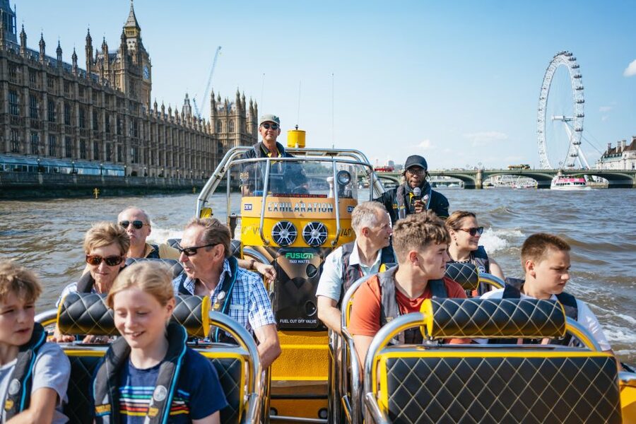 London: 45-Minute Speedboat Sightseeing Tour - Stop-by-stop: what you’ll see along the Thames route