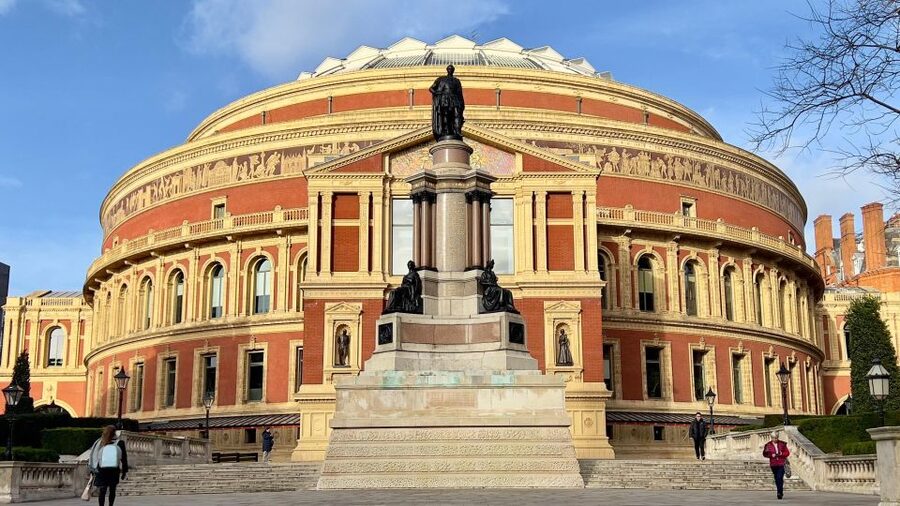 London: 5-Hour Private Tour with Pickup - Buckingham Palace, Harrods, and Royal Albert Hall Near Hyde Park