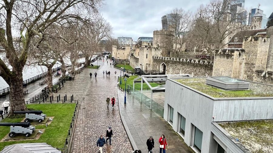 London: 5-Hour Private Tour with Pickup - Big Ben and Westminster Bridge: The Classic Clock Tower Moment