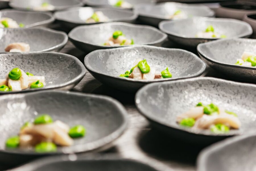 London: 6-Course Gourmet Dinner on a Luxury Coach - Victoria Embankment, bus stop 40B: where the evening starts