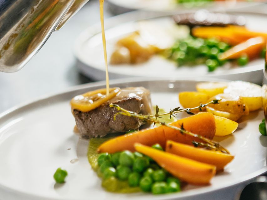 London: 6-Course Gourmet Dinner on a Luxury Coach - Getting seated on the top deck: the main reason this works