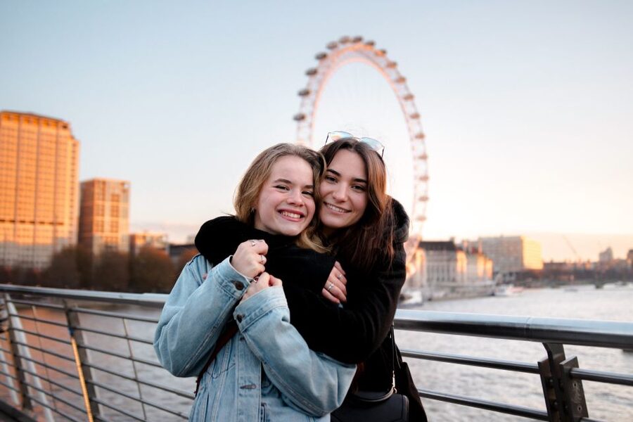 London: A Unique Photoshoot Experience at Famous Sites - What happens during your private shoot (and how to get the best photos)