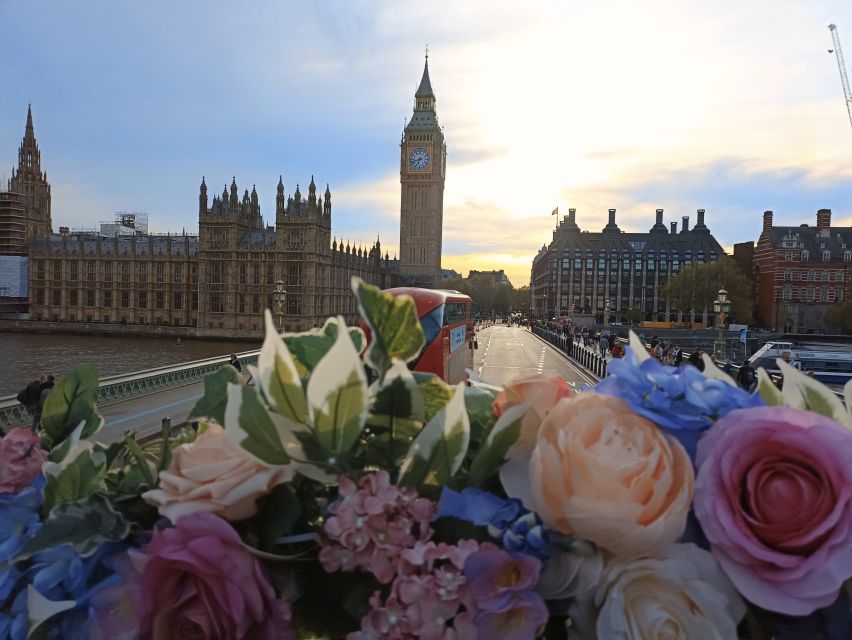 London: Bar Bus Tour by Tootbus - Is This Tour Good for Families, Dates, or First-Time London Trips?