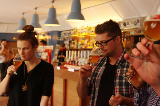 London Beer Tour With Secret Food Tours - Price and value: $126.98 for 3 hours and 7 beers