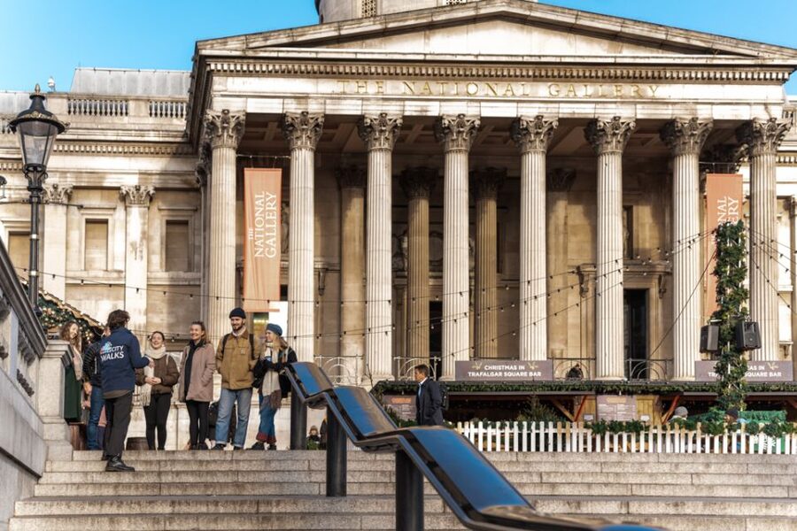 London: Best Landmarks Walking Tour - Trafalgar Square to Nelson’s Column: the classic London postcard start