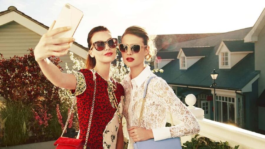 London: Bicester Village Shopping Day Trip with Coach Ride - The practical rhythm: how to make your shopping time count