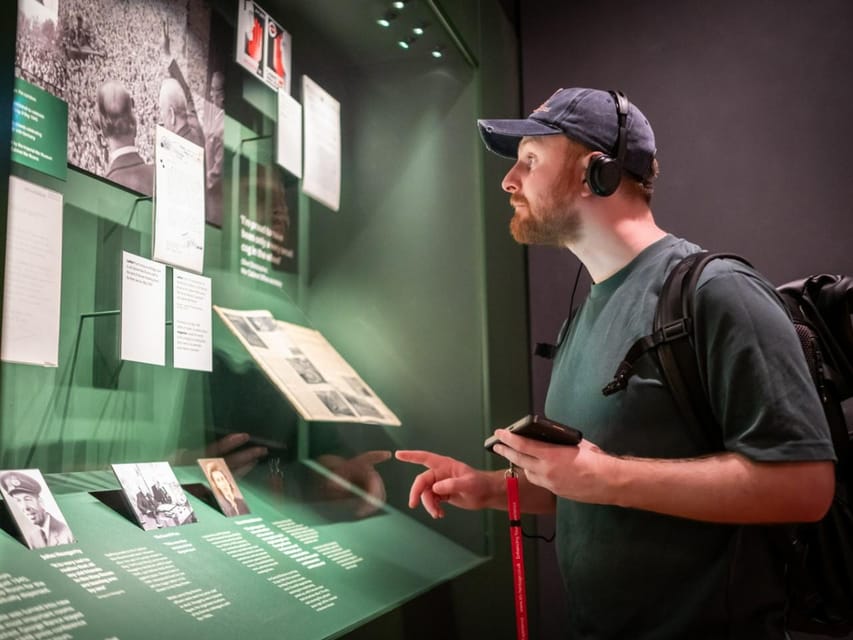 London: Big Ben, Churchill War Rooms & Buck'ham Palace Tour - Big Ben, Buckingham Palace, and Churchill War Rooms in One 5-Hour Plan