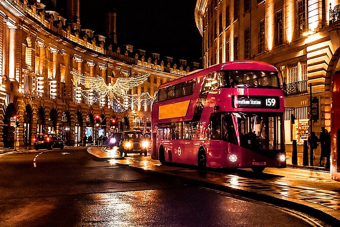 London Big Bus Evening Sightseeing Tour by Open-Top Bus - Stop D at County Hall: a classic London backdrop