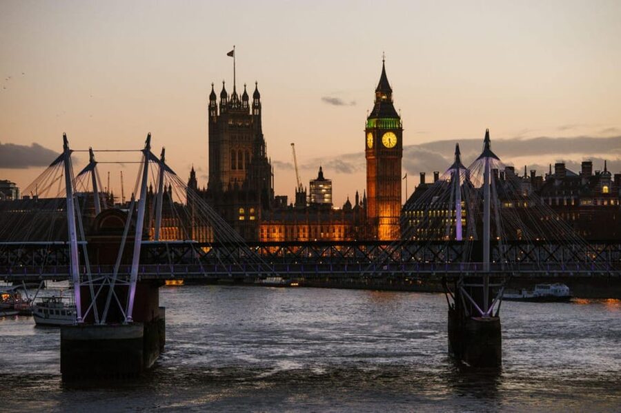 London: Big Bus Panoramic Evening Tour by Open-Top Bus - Open-Top Views Over the Thames: Why the Photo Moments Matter