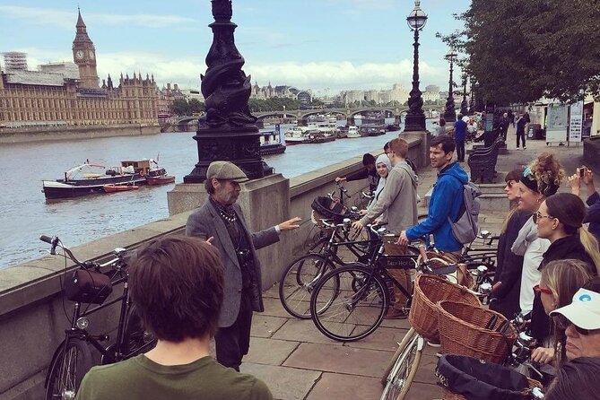 London Bike Tour: Landmarks, Secret Gems, Pub Stop & Street Art - Getting kitted up at 189 Hercules Road, SE1 7LD