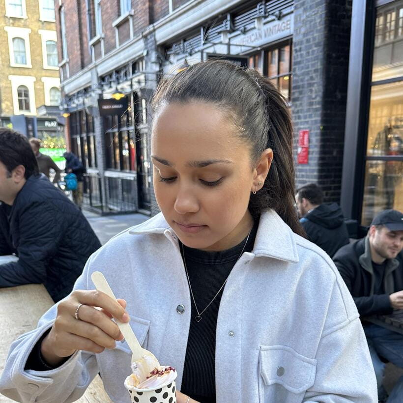 London: Brick Lane, Shoreditch & Spitalfields Food Tour - Your first tastings: breakfast-to-lunch energy, no rush panic