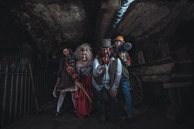 London Bridge Experience and Tombs - Entering the Show: Mobile Ticket, Timing, and Finding Your Spot